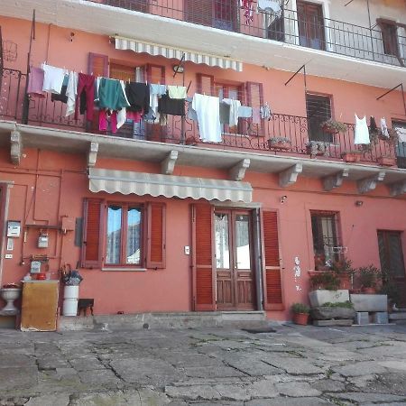 Appartement La Casa Di Nuvola à Massino Visconti Extérieur photo